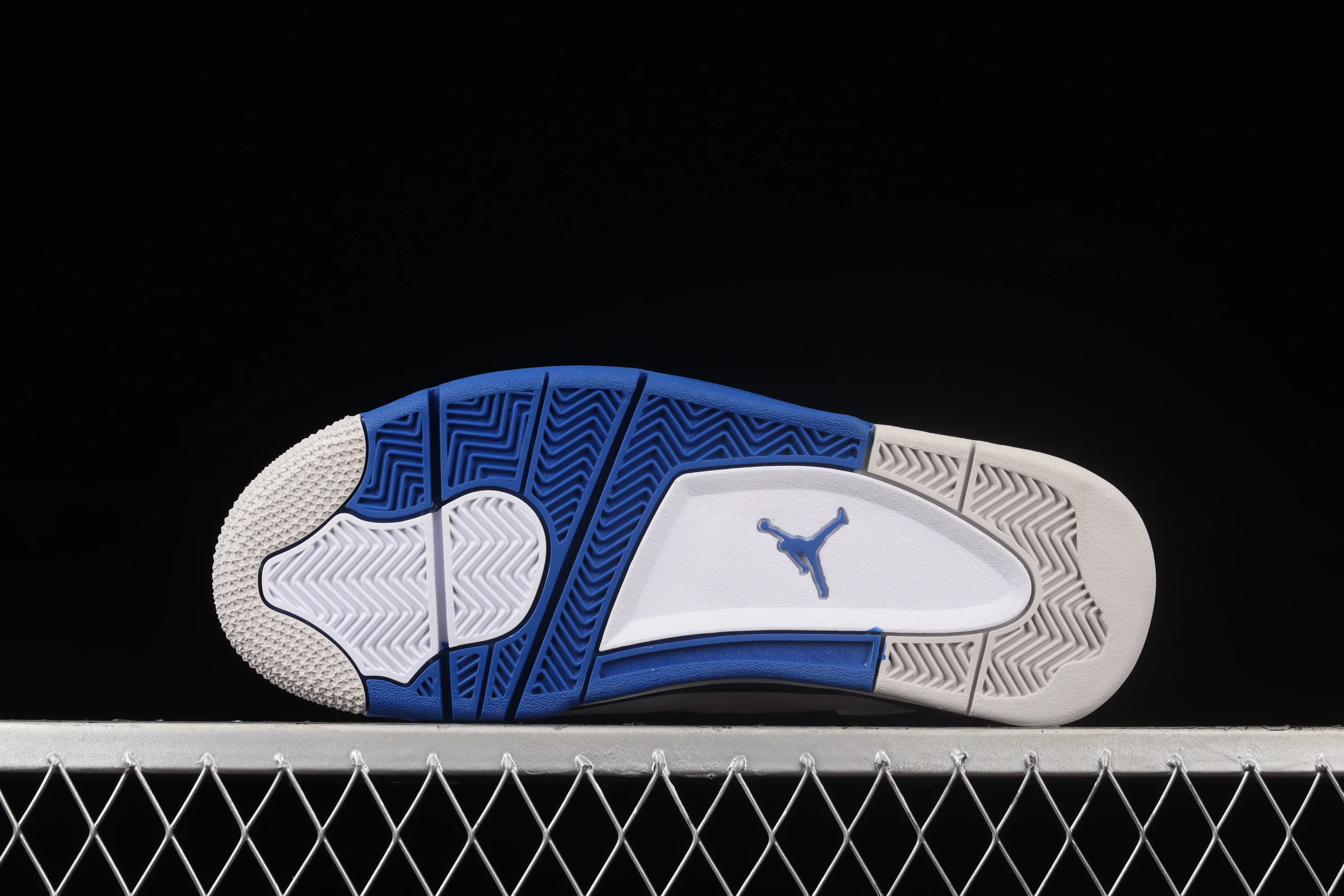 All categories Air Jordan Jordan series basketball shoes Air Jordan 4 pure original version Air Jordan 4 Retro AJ4 Joe 4 white and blue 308497-117